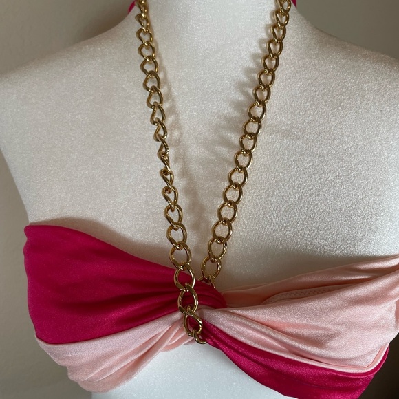 Victoria’s Secret two toned pink chain Bikini top - Picture 4 of 7